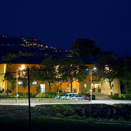 Relais Villa Fornari Καμερίνο Εξωτερικό φωτογραφία
