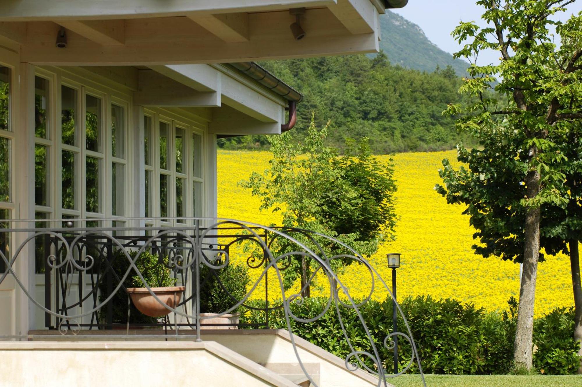Relais Villa Fornari Καμερίνο Εξωτερικό φωτογραφία